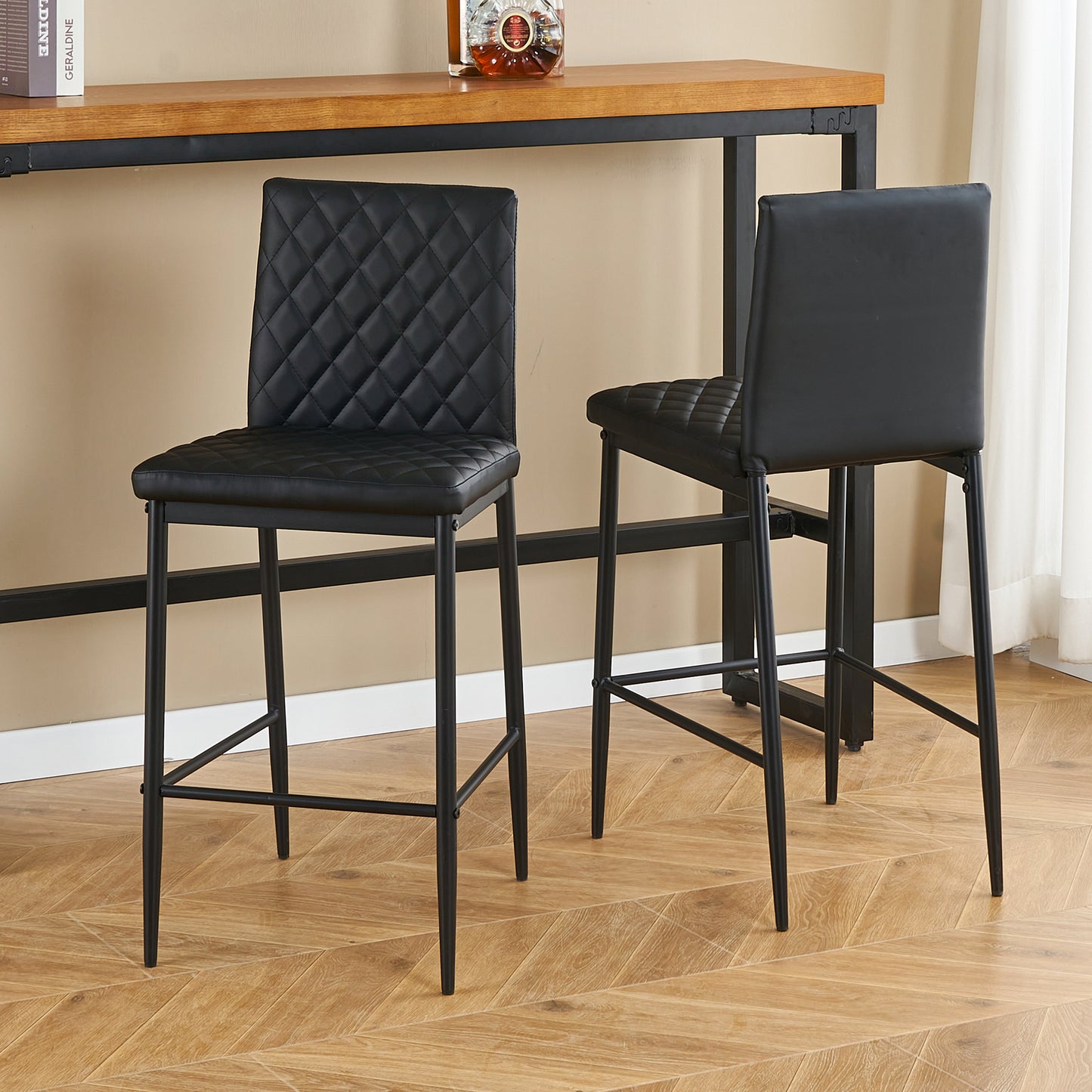 Stylish and luxurious diamond-shaped flannel design, high-quality black metal legs, stable and durable, versatile style suitable for bars, restaurants, bedroom bar chairs, (set of 2)